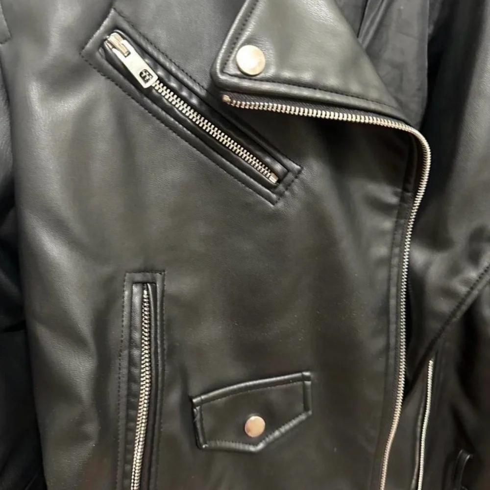 Zara Women's Black Faux Leather Biker Jacket - Large - Picture 4 of 6